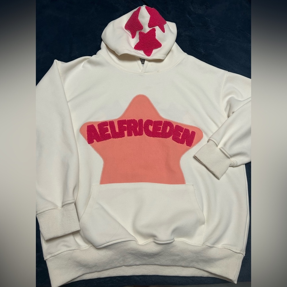 Aelfric Eden Cream Hoodie with Pink & Coral Star Graphic